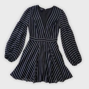 bebe - Long Sleeve Dress
